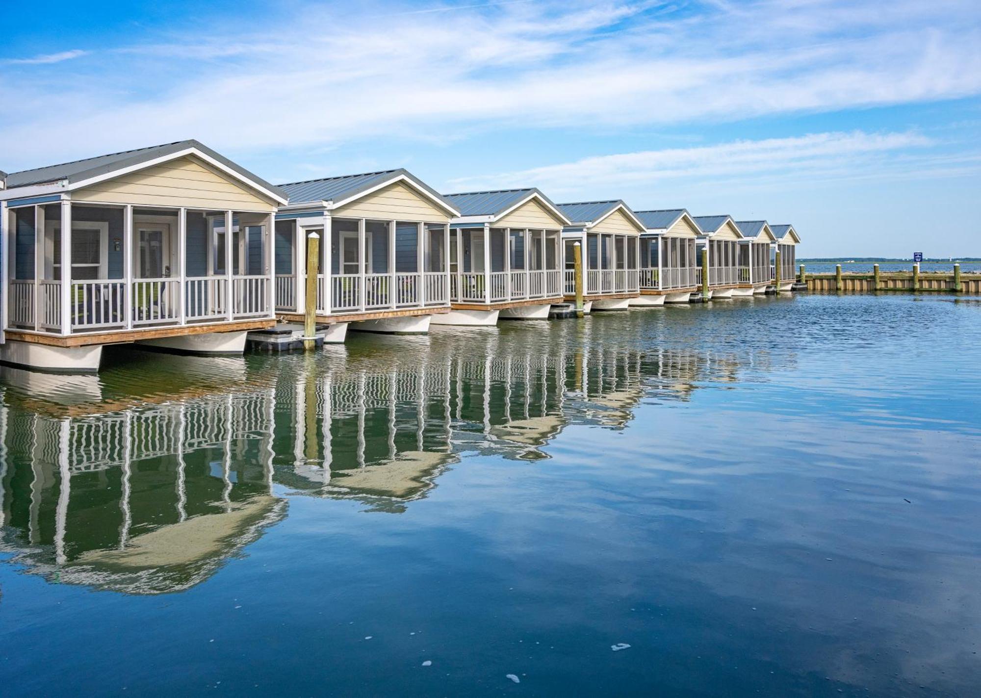 Blufin Bungalows & Marina Chincoteague Buitenkant foto